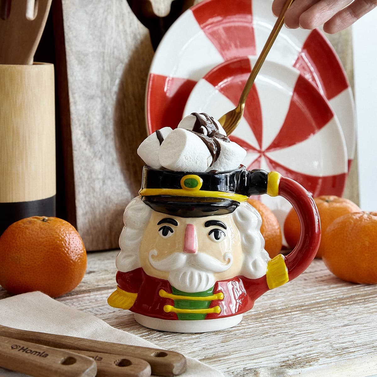 Kameninový hrnček NUTCRACKER s motívom luskáčika, 0,4 l