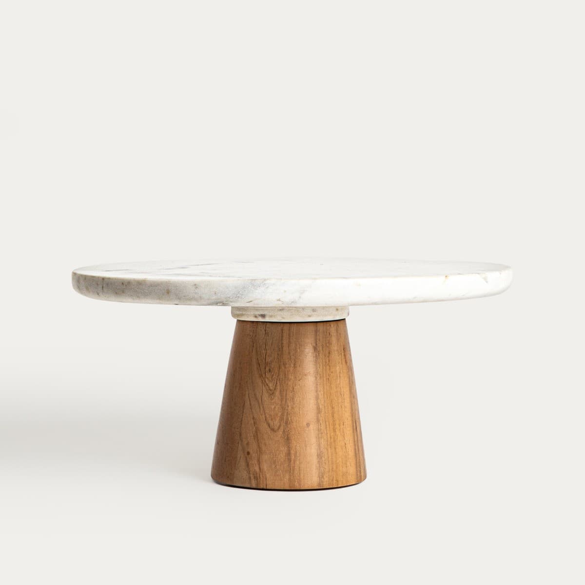 Servírovacia doska MARBLE na akáciovej nôžke 28 × 13 cm