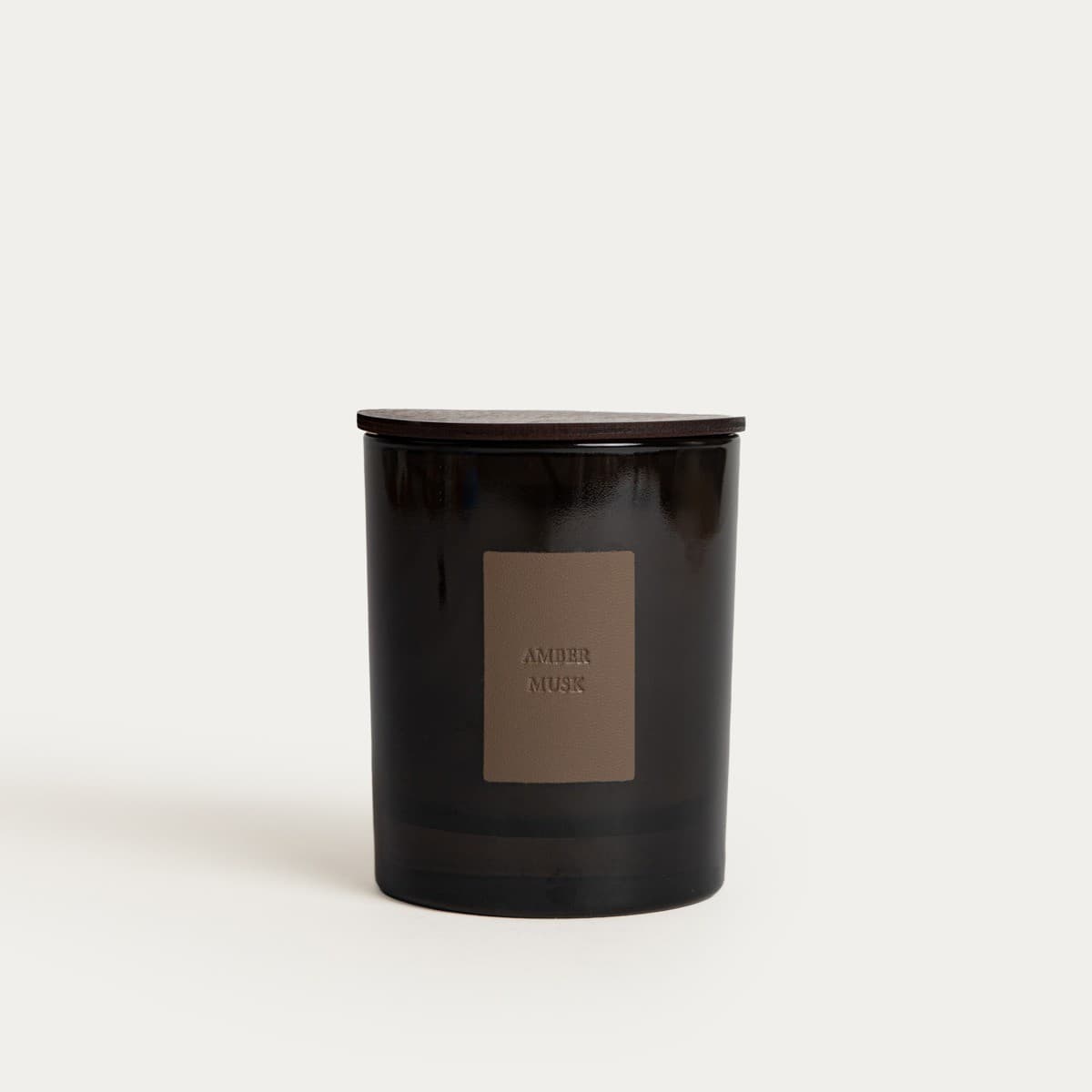 Sójová sviečka URBAN LEATHER Amber Musk 200 g