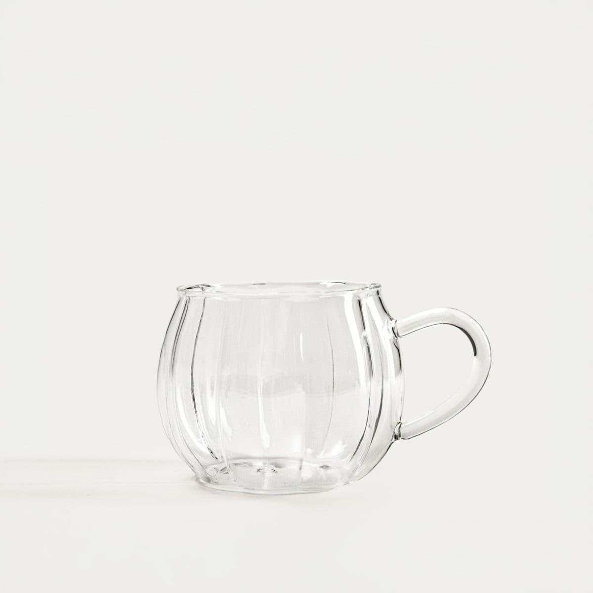 Sklenený pohár PUMPE v tvare tekvice, 0,5 l, transparentný